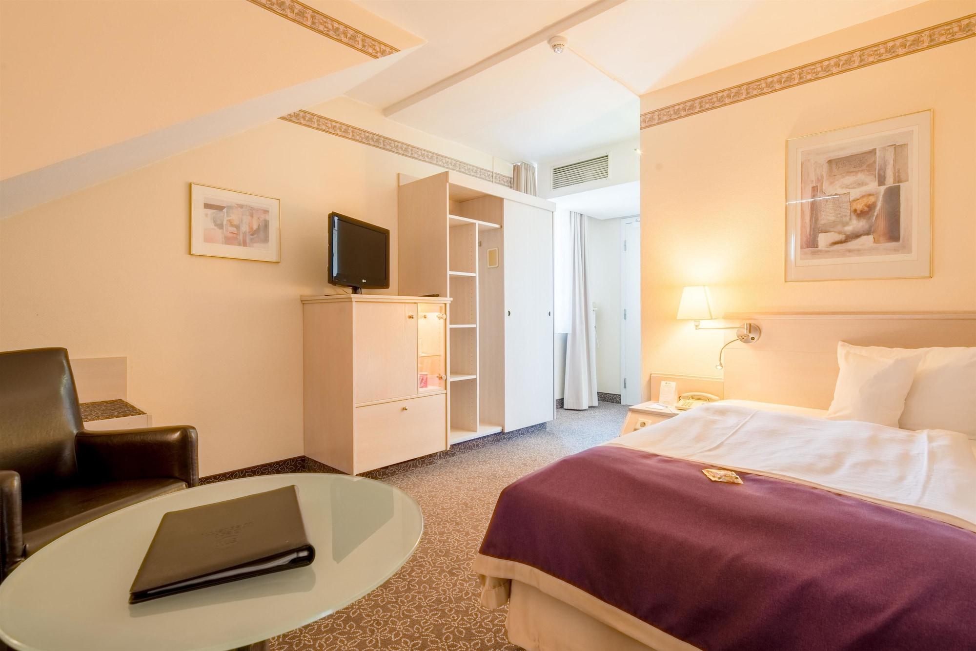 Best Western Hotel Helmstedt Am Lappwald Esterno foto